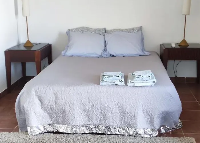 Beco Do Patalugo * Salir de Matos