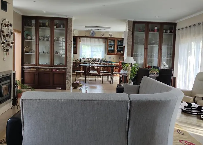 Quarto em Acomodações Particulares Beco Do Patalugo Salir de Matos